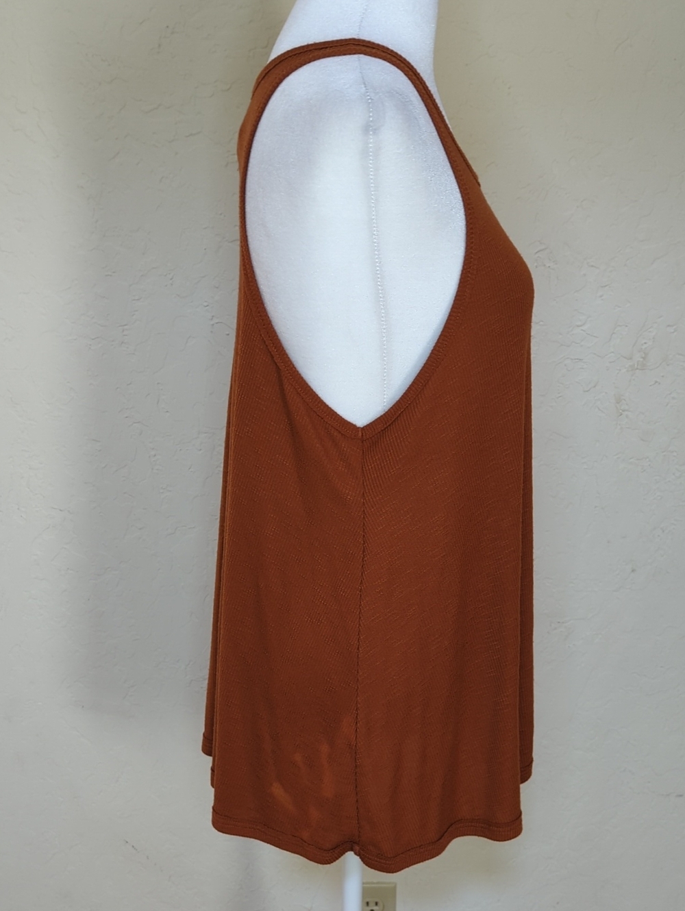 🌻💎 Free People Vintage Rust Scoop Neck Ribbed Tank Top Size Large - Flawed Gem - Picture 4 of 9